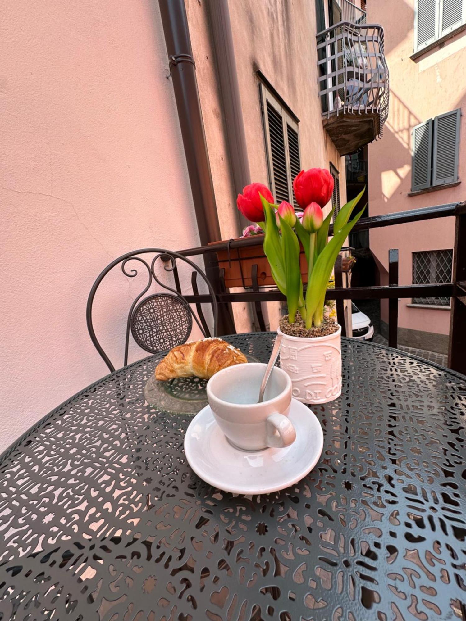 The Alley 7 Малграте Екстериор снимка